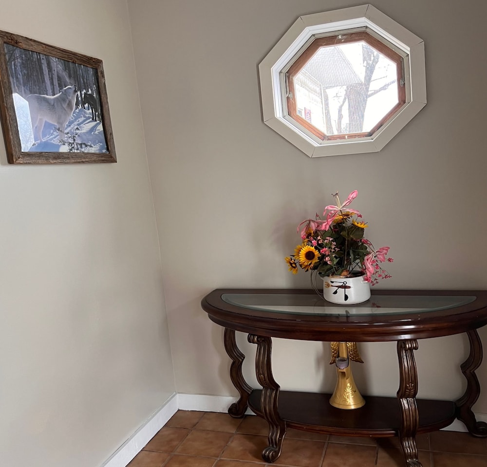 Oswego Inn - photo 32