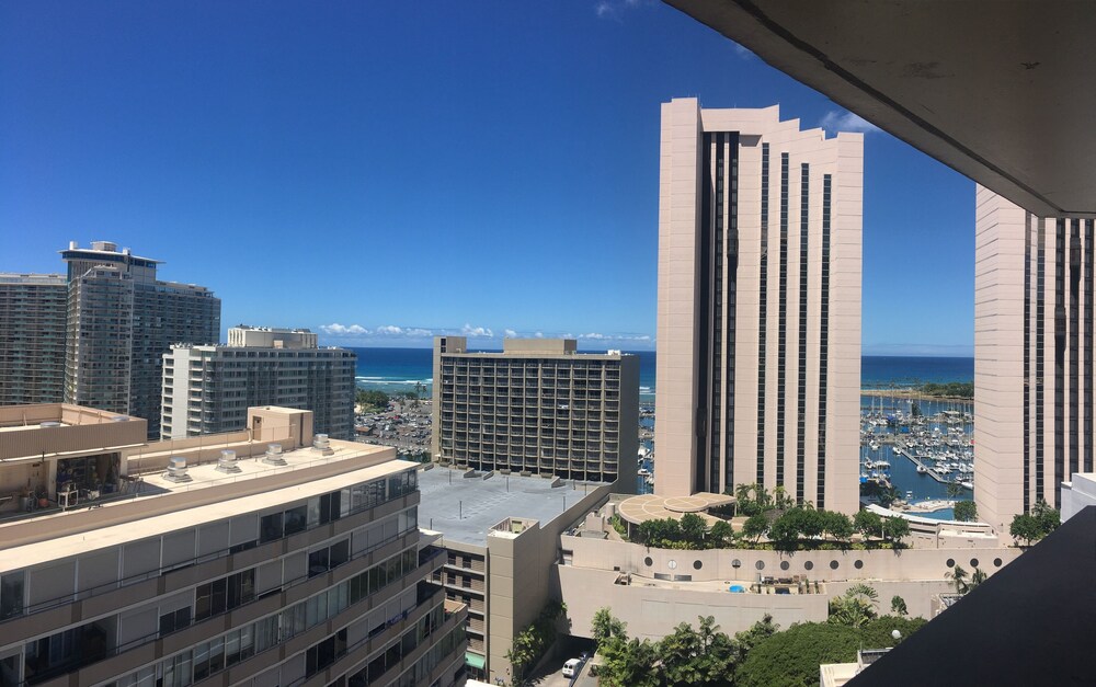 Marina Tower Waikiki - photo 22