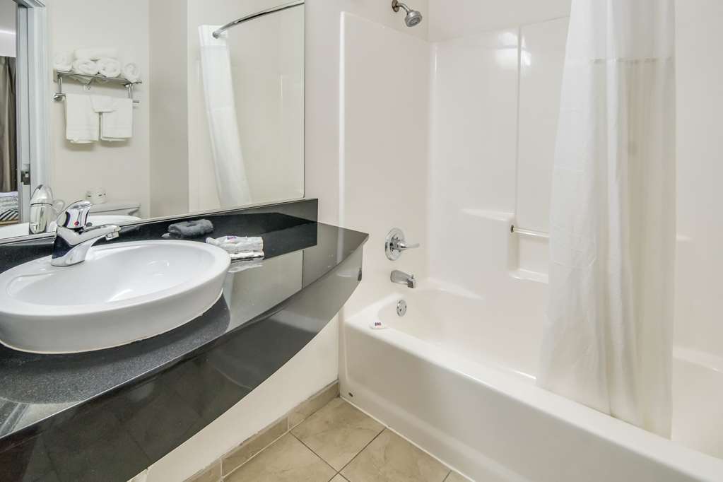 Motel 6 Cleburne TX - photo 20