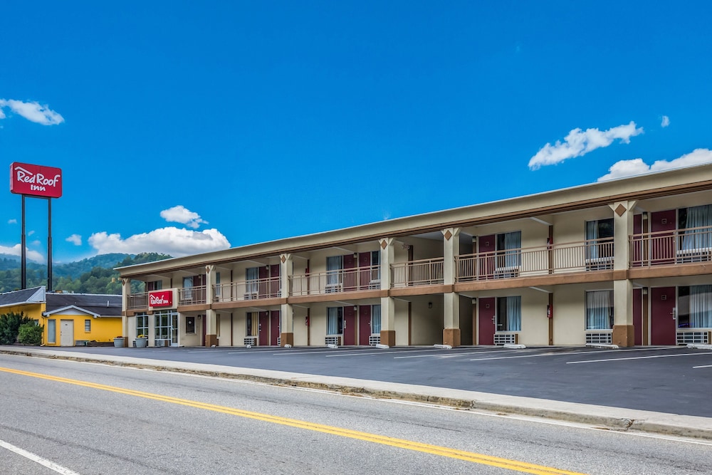 Red Roof Inn Caryville - photo 25