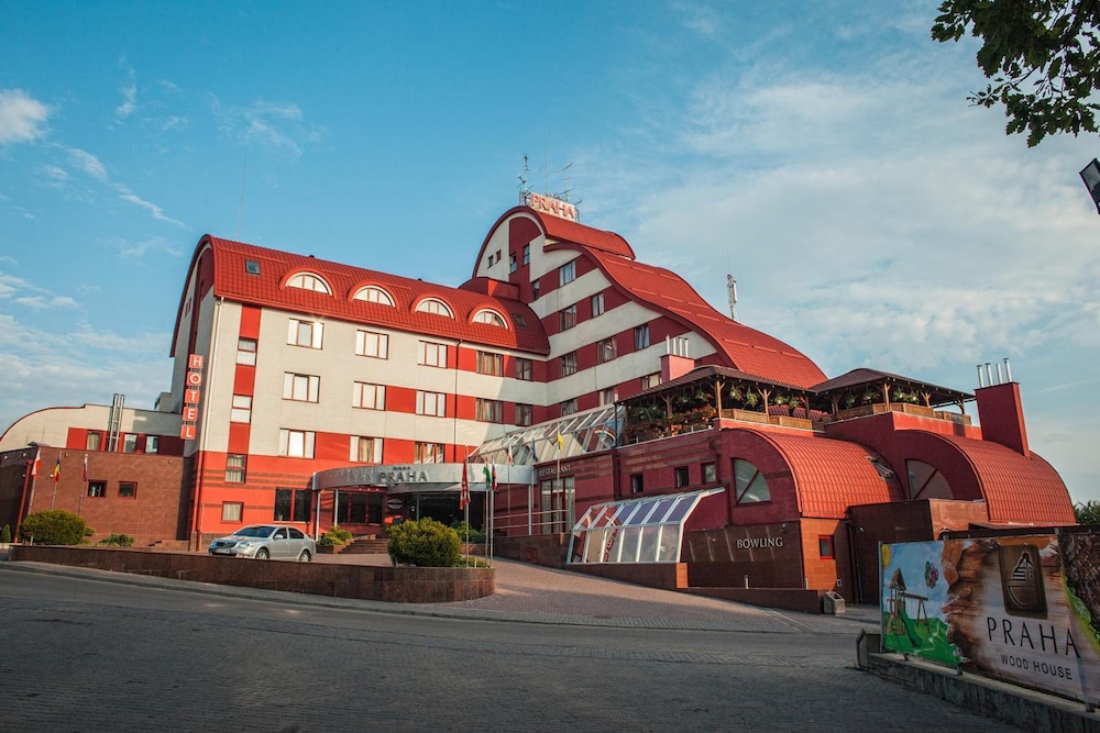 Praha Hotel — hotel in Uzhgorod