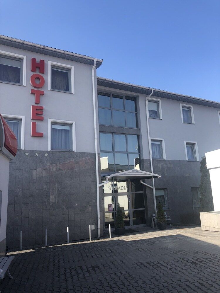 Hotel Arkadia — hotel in Konskie