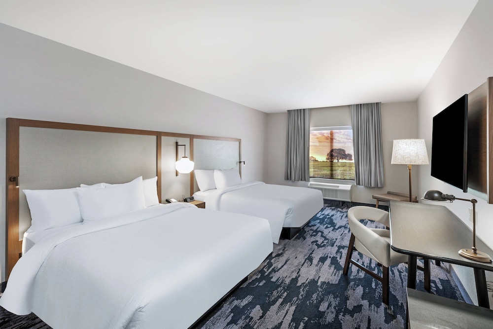 Fairfield Inn & Suites Houston Memorial City Area - photo 10