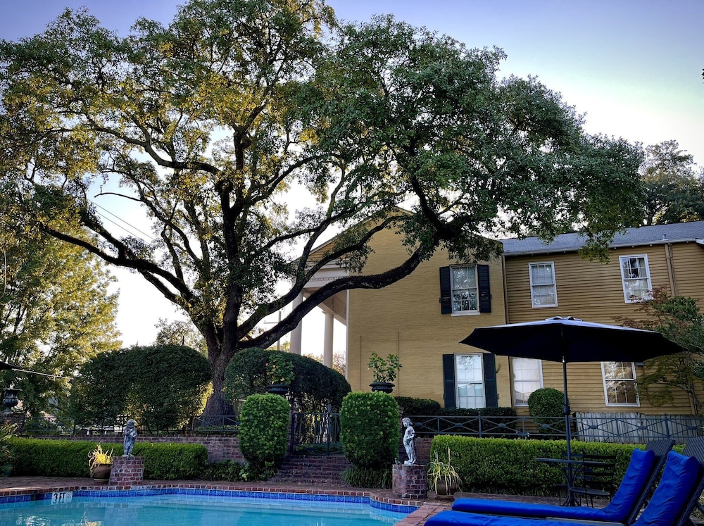 Anchuca Historic Mansion & Inn - photo 139