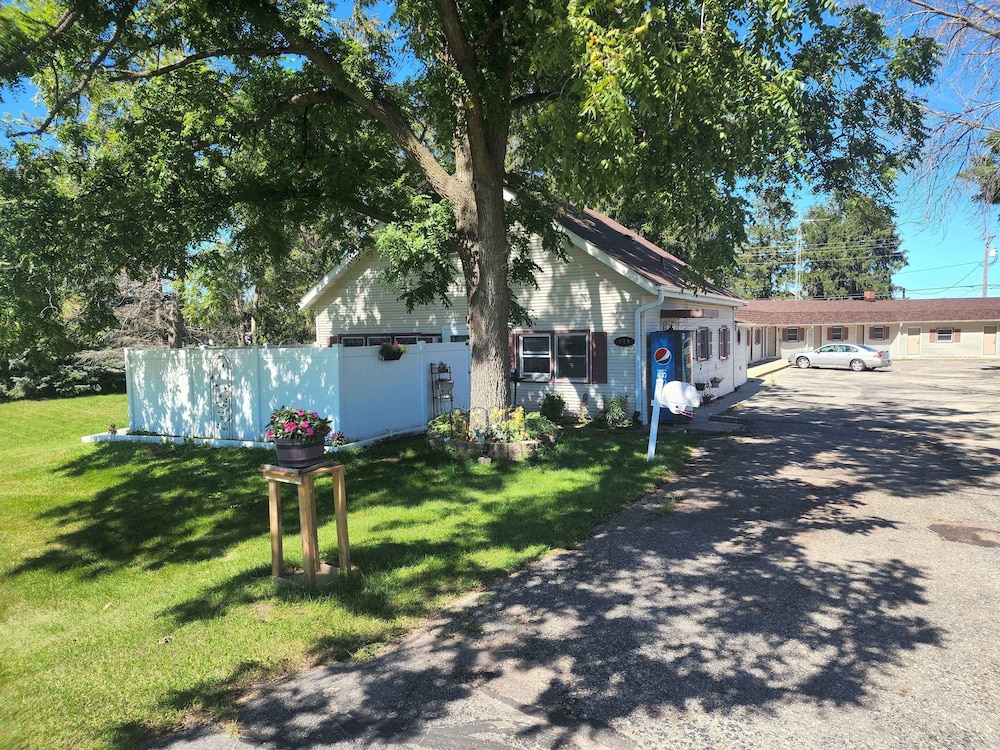 White Valley Motel - photo 14