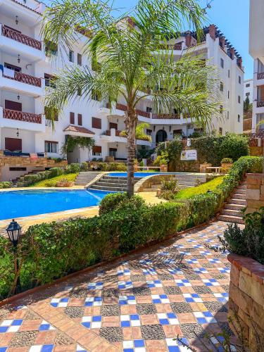 Spacious Pool & Acces direct to sea — 4-Star Luxury Hotel in Oued Laou, Morocco
