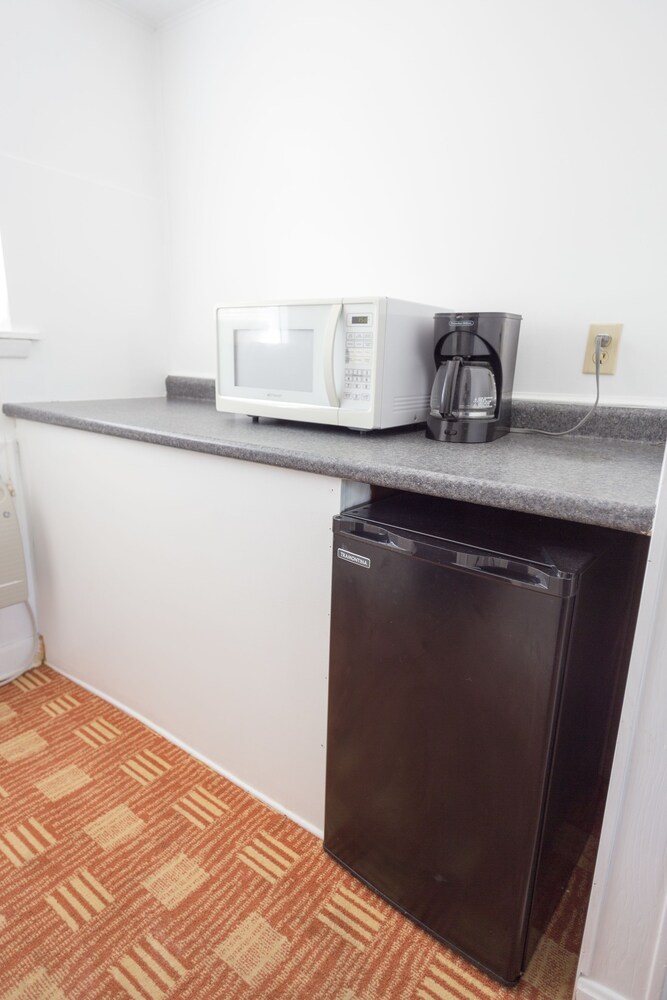 Carolina TarHeel Motel - photo 26