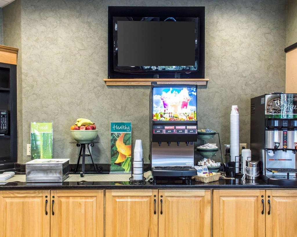 Quality Inn Geneseo - photo 30