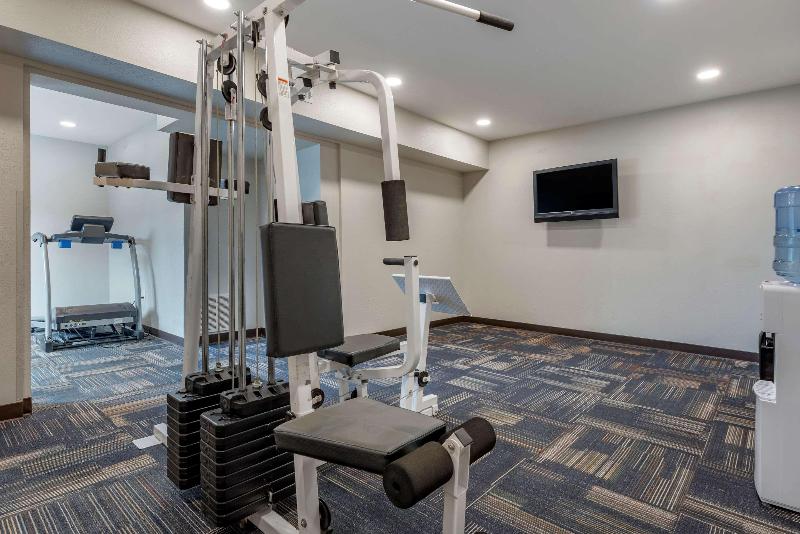 Quality Inn & Suites Evansville Downtown - photo 48