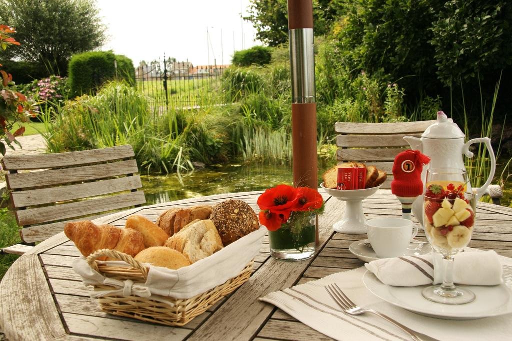 B&B de Klaproos — 4-Star Luxury Hotel in Houthulst, Belgium
