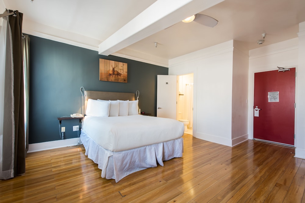 The Herbert Hotel - photo 9