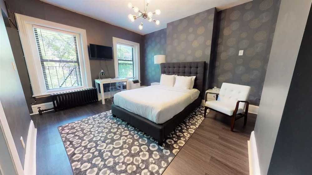 Bay Village Suites - photo 15