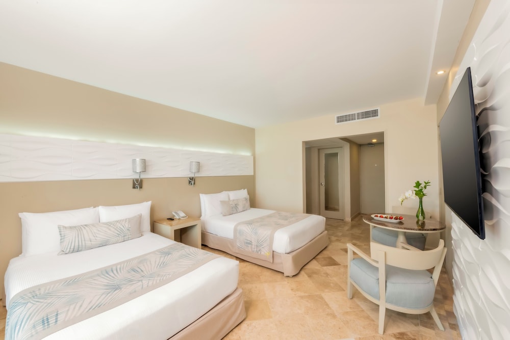 Krystal Grand Cancun All Inclusive