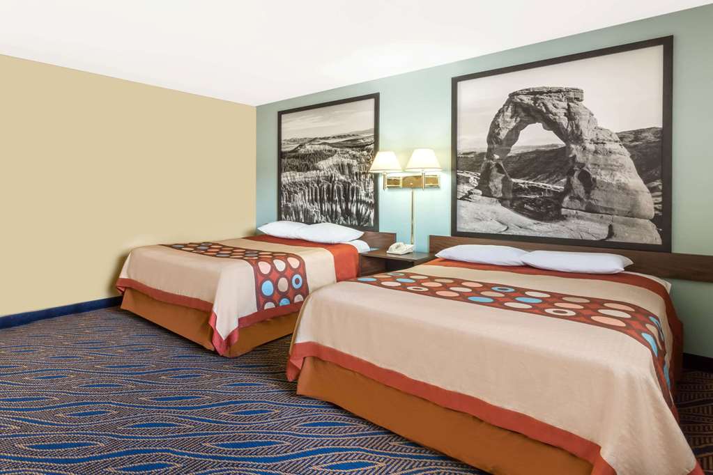 Super 8 by Wyndham Cedar City - photo 13