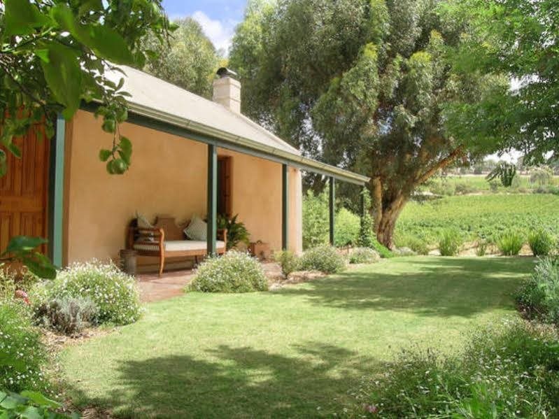 Seppeltsfield Vineyard Retreat 3 Bedroom Holiday Home — 4-Star Luxury Hotel in Adelaide, Australia