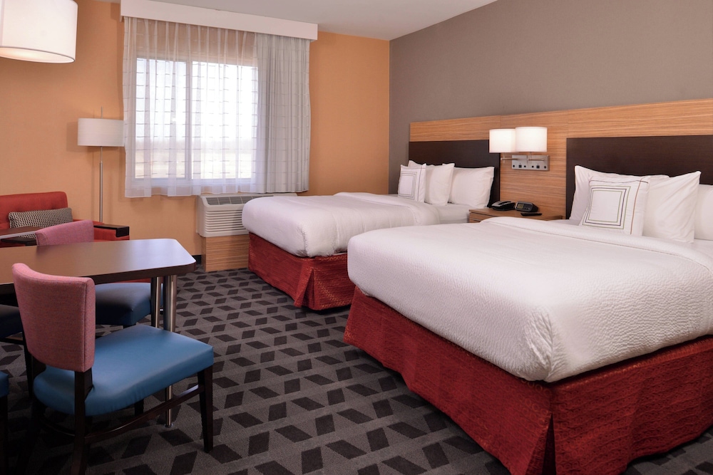TownePlace Suites by Marriott St. Louis Chesterfield - photo 17