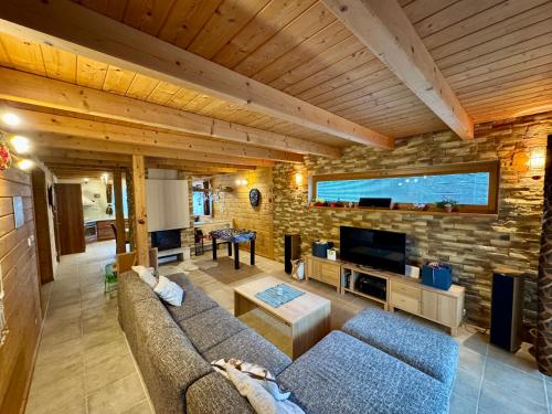 Chata Linda Oščadnica Veľká Rača in Unknown City, Slovakia