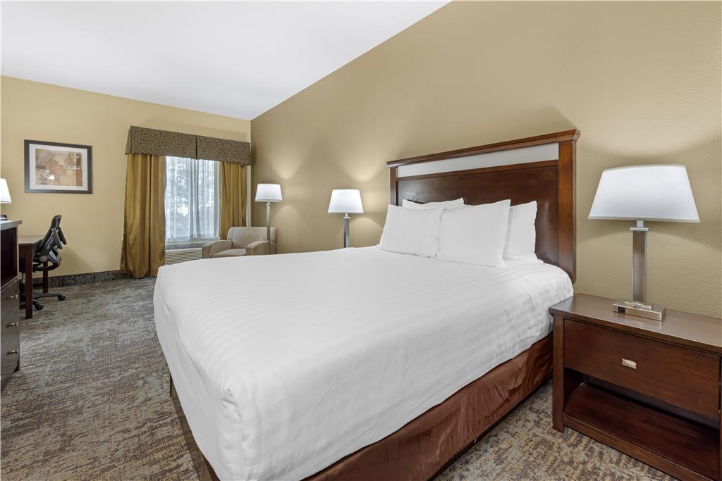 Best Western Plus Prairie Inn - photo 34