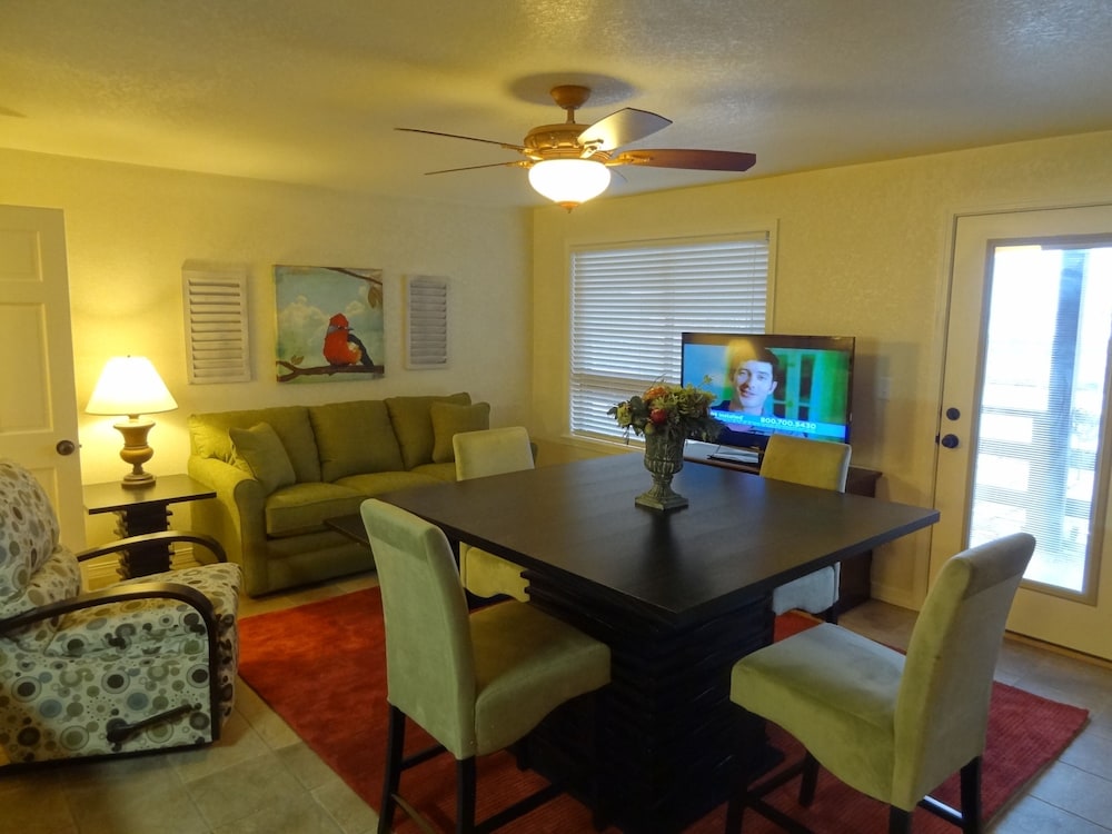 Poolside King Cabana with full kitchen king bed sleeper sofa and pool access. by RedAwning - photo 21