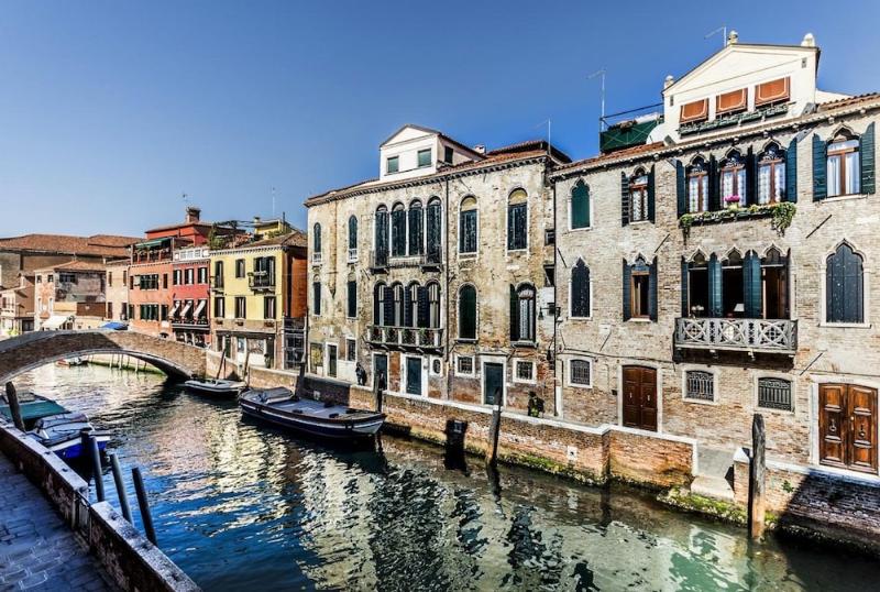 Carmini Palace Canal View - last minute hotel in Venice