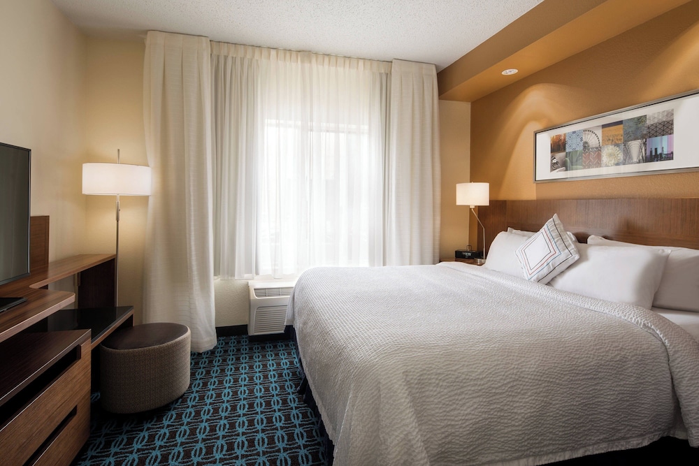 Fairfield Inn & Suites by Marriott Fort Collins Loveland - photo 12