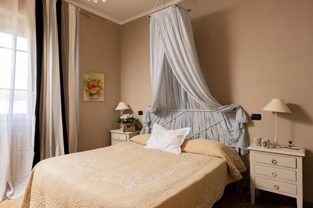 Agriturismo Poggio Il Castellare — 4-Star Luxury Hotel in Montalcino, Italy