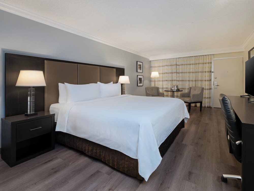 Crowne Plaza Suffern Mahwah by IHG - photo 13