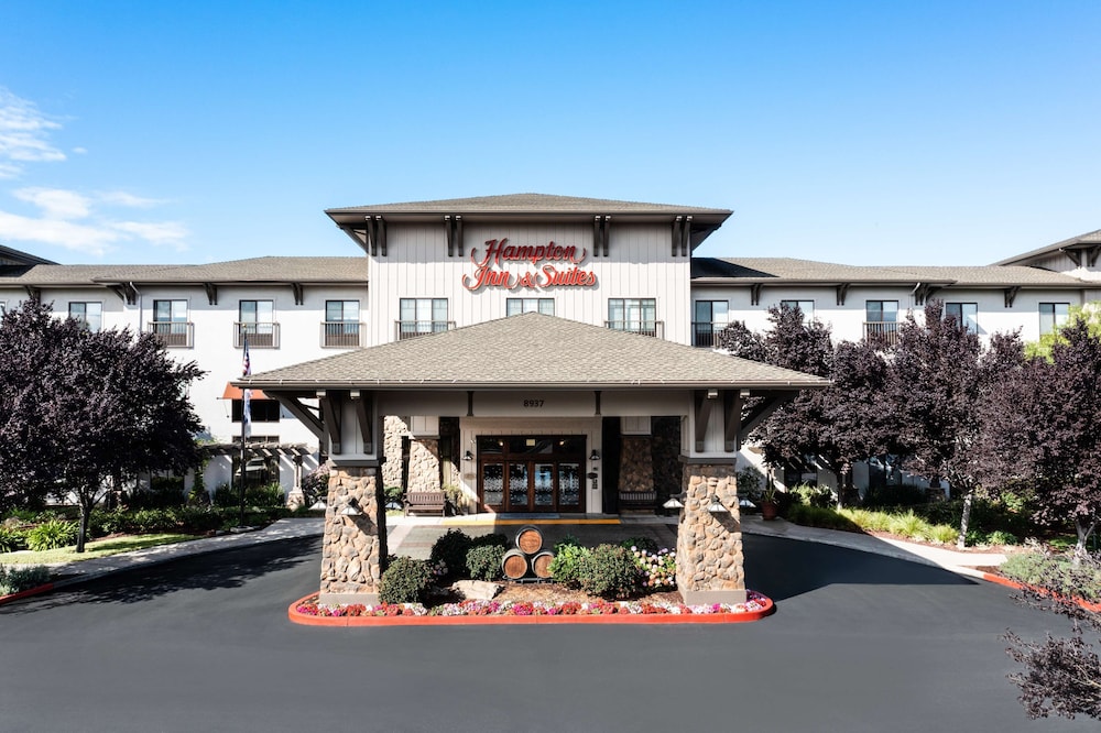 Hampton Inn & Suites Windsor Sonoma Wine Country - photo 50