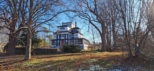 Annfield Manor - last minute hotel in Unknown City