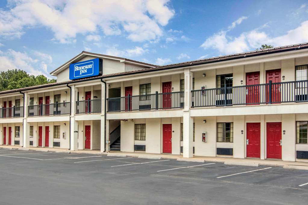 Rodeway Inn La Grange East — Lagrange