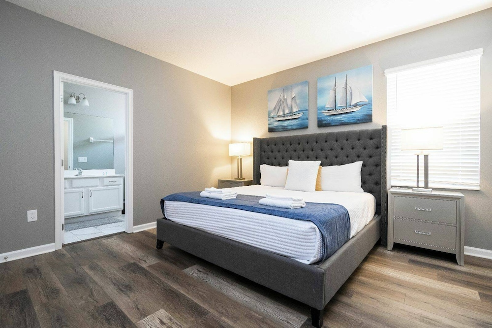 Solterra 12bd 11 5bat Sleeps24 Disney Pool Spa - photo 42
