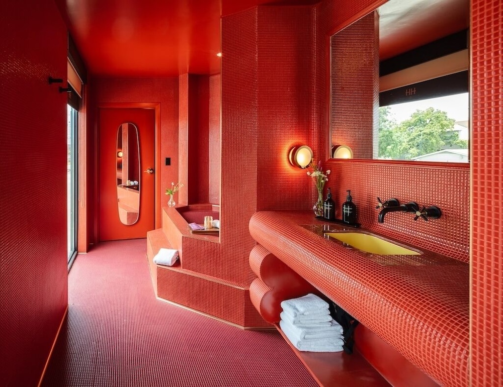 Hotel Herringbone - photo 16
