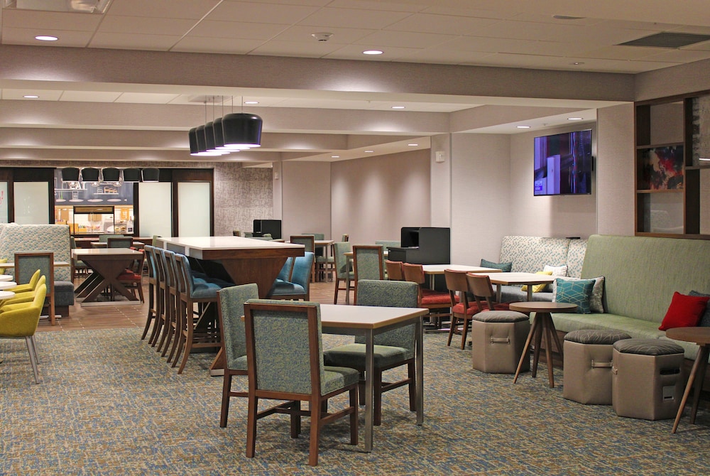 Hampton Inn Buffalo Amherst NY - photo 21
