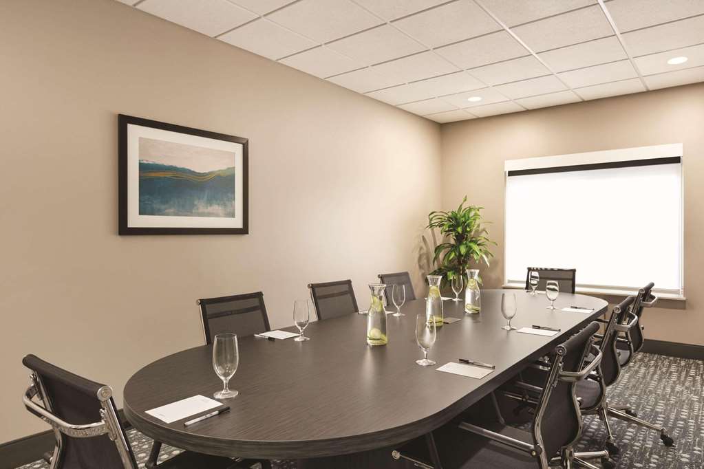 Radisson Hotel Oklahoma City Airport - photo 16