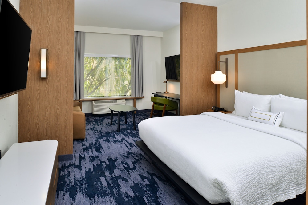 Fairfield Inn & Suites by Marriott Charlotte University Research Park - photo 9