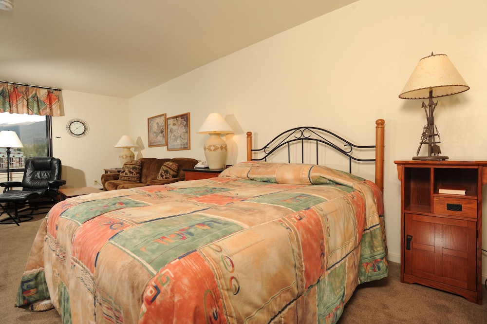 Lakeside Village by Vail Resorts — hotel in Keystone
