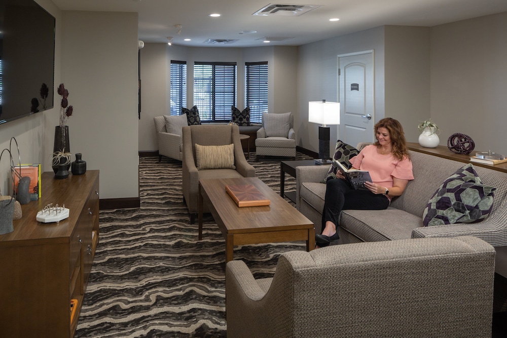 Staybridge Suites Phoenix Biltmore Area by IHG - photo 34
