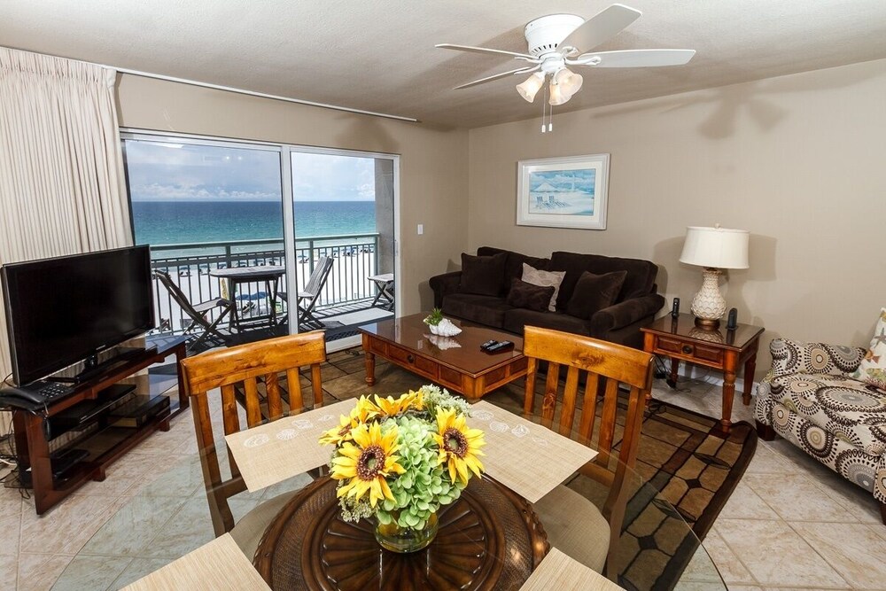 Pelican Isle 401 by RedAwning - photo 6