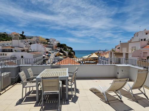 Apart Vista Mar 200 from the beach Carvoeiro BY BEDZY — 4-Star Luxury Hotel in Carvoeiro, Portugal