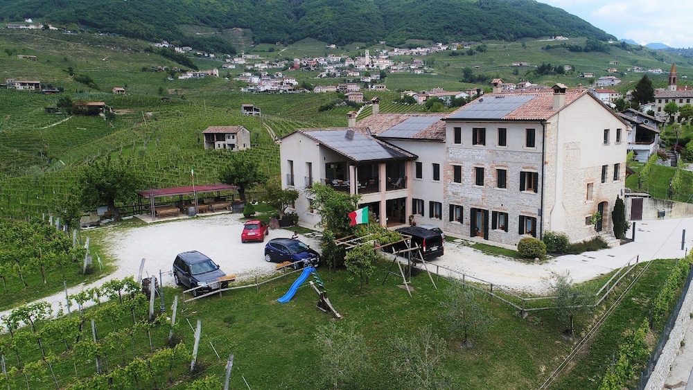 La Casa Vecchia — 4-Star Luxury Hotel in Valdobbiadene, Italy