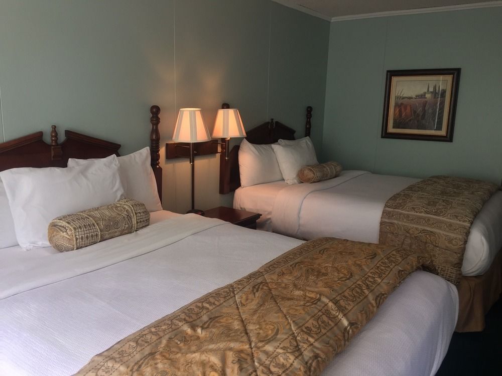 Greenbrier Inn - photo 5