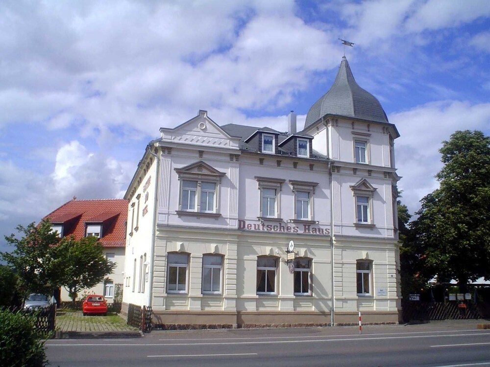 Hotel Deutsches Haus — hotel in Niederau