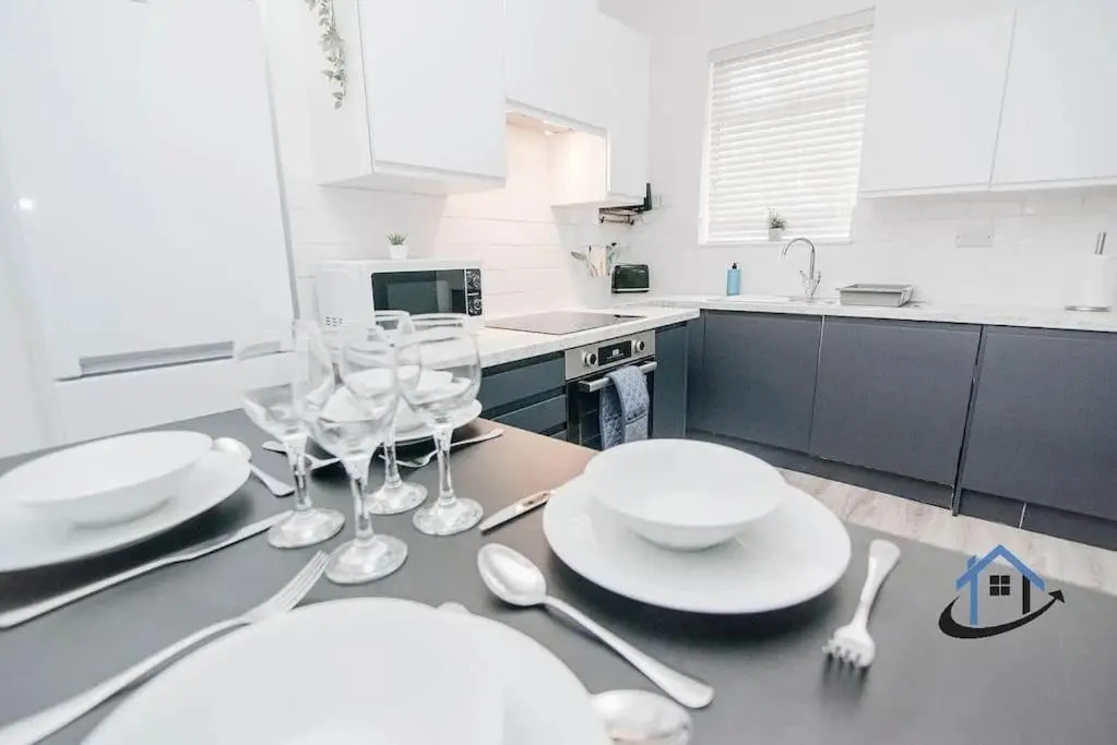 Balby Casa Nr Doncaster racecourse king beds street parking — 4-Star Luxury Hotel in Doncaster, United Kingdom