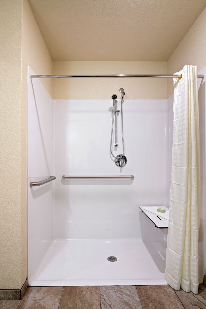 Cobblestone Inn & Suites Yuma - photo 59