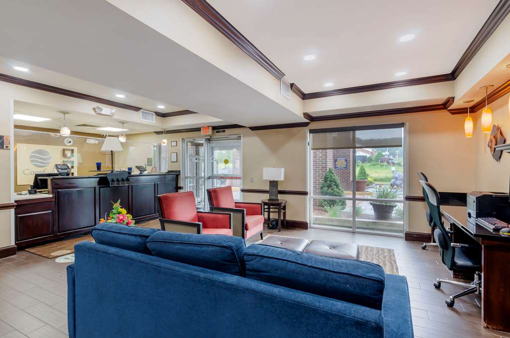 Comfort Inn & Suites Hillsville I 77 — hotel in Hillsville