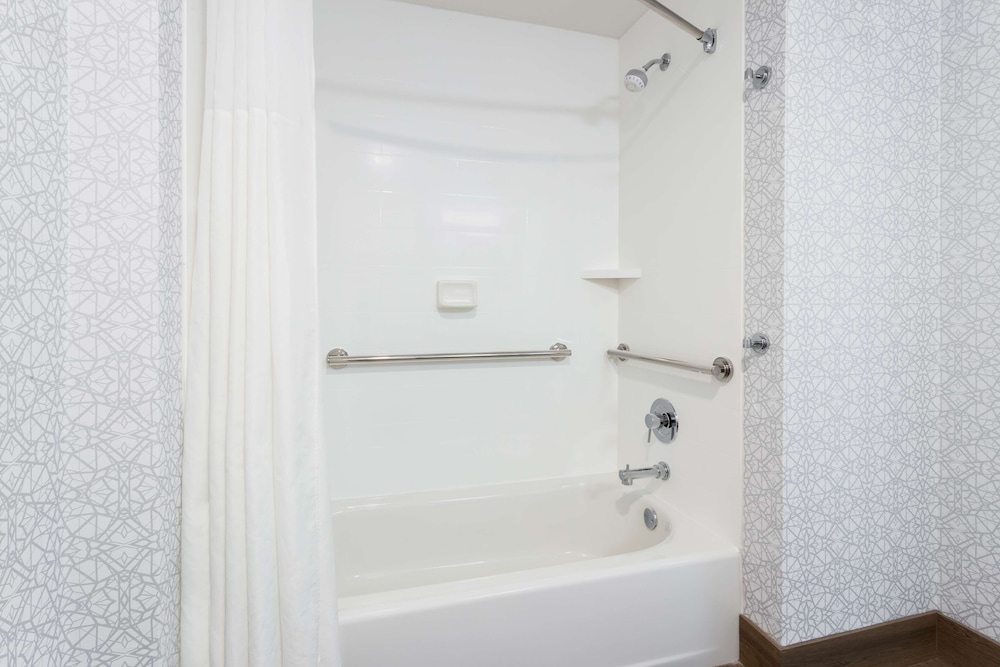 Hampton Inn Ft. Lauderdale Commercial Blvd. - photo 9