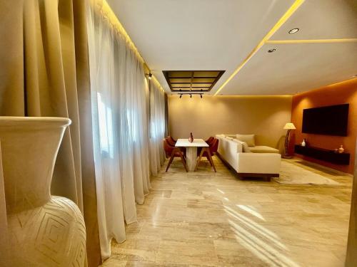 Gueliz Terracotta Stay 2 BR & Cozy Balcony — 4-Star Luxury Hotel in Marrakesh, Morocco