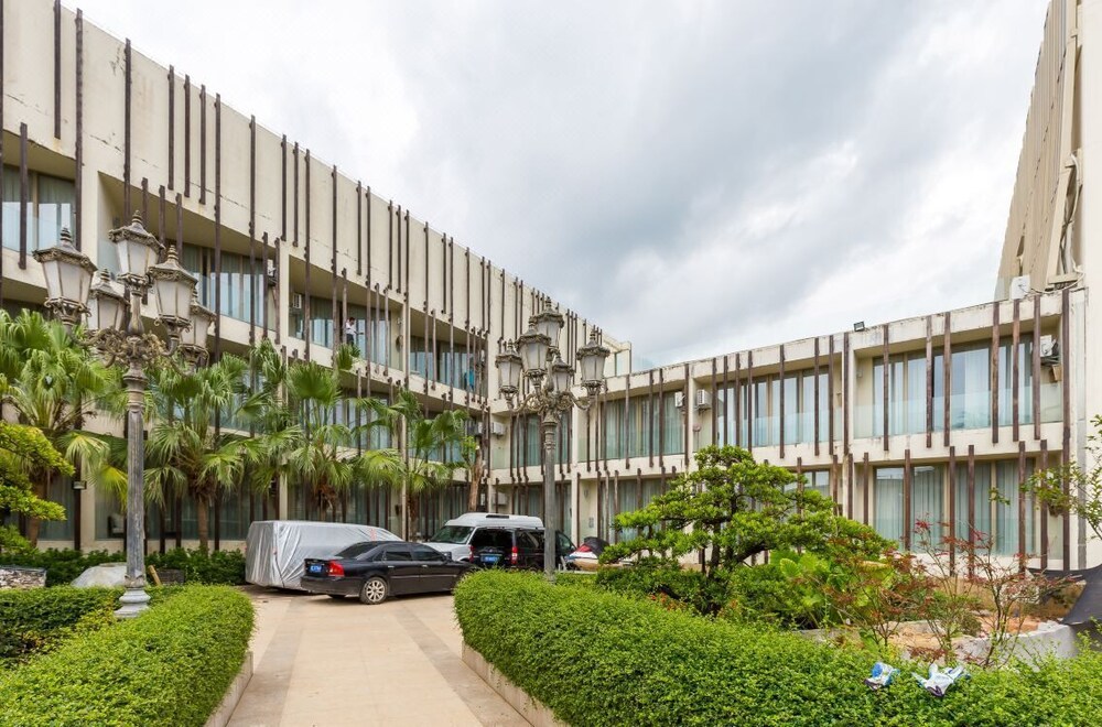 Sanya Baili Resort Hotel & Haitang Bay in Lingshui, People's Republic of China