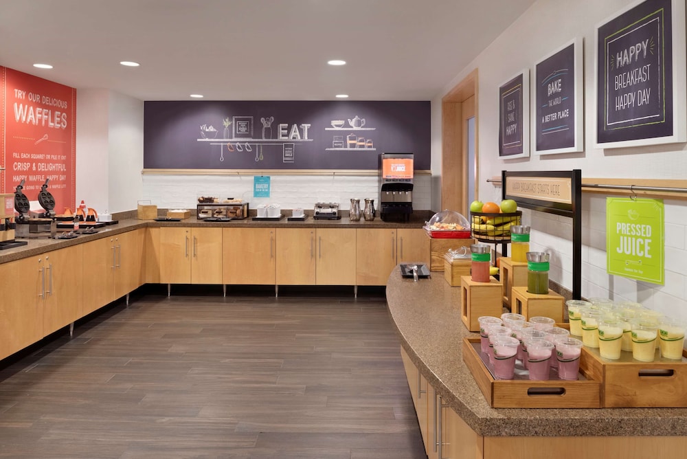 Hampton Inn & Suites Madison West - photo 28