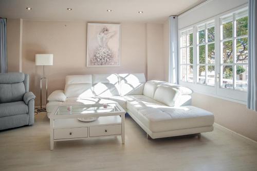 Comodidad y estilo en Gava near the beach 10 minutes pet-friendly hotel Viladecans